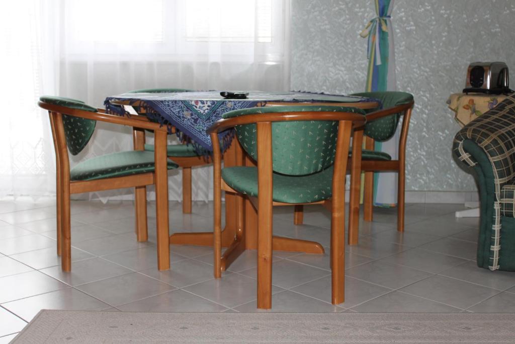 זלקרוס Orwa Apartmanok - Fenyofa Koez חדר תמונה